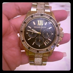 Authentic Michael Kors gold watch with stones !